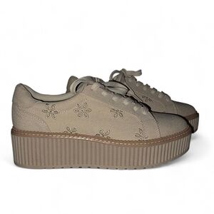NEW DV by Dolce Vita Beige Embroidered Eyelet Platform Sneakers 8.5